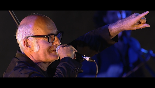 Ludovico Einaudi performs In A Time Lapse