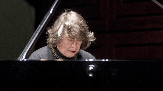 Елизавета Леонская исполняет три последние фортепианные сонаты Бетховена