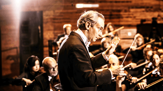 Fabio Luisi conducts Bruch, Bruckner, and Nielsen — With Arabella Steinbacher