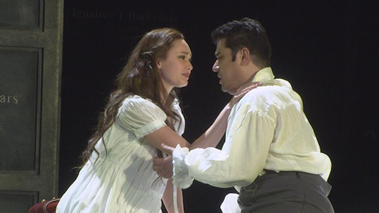 Влюбленные как никогда Ромео и Джульетта в Барселоне
