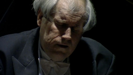 Grigory Sokolov interpreta Beethoven, Komitas y Prokófiev