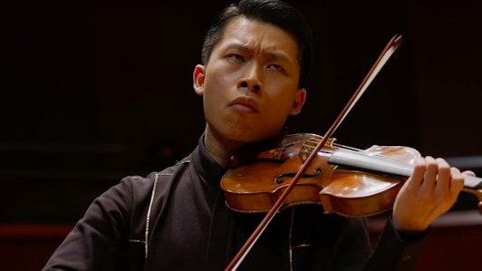 Nicolas Ellis conducts Philip Glass and Astor Piazzolla — With Kerson Leong and Les Violons du Roy