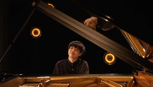 Mao Fujita performs Mozart's Piano Sonatas Nos. 2, 11, and 15