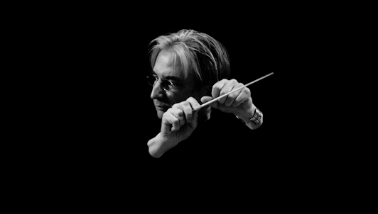 Michael Tilson Thomas conducts Brahms, Grieg, and Schubert
