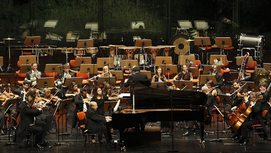 Leo Hussain conducts Mozart and Stravinsky — With Menahem Pressler