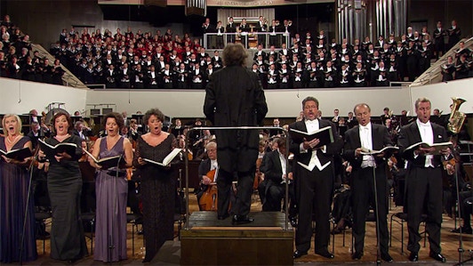 Riccardo Chailly dirige la Sinfonía n.° 8 de Mahler