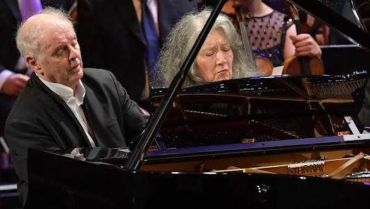 Daniel Barenboim conducts Widmann, Liszt, Schubert, and Wagner at the BBC Proms – With Martha Argerich